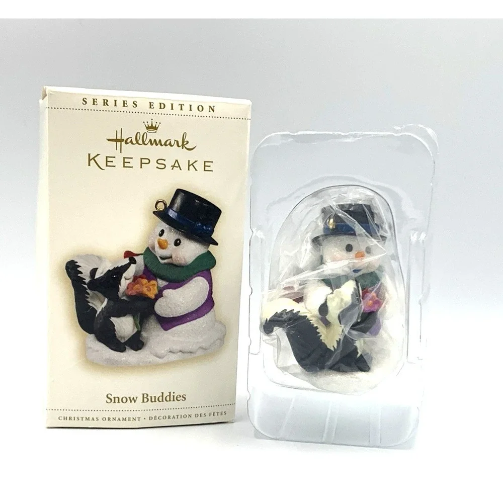 2006 Snow‎ Buddies Hallmark Keepsake Ornament Snowman with Skunk #9 in Series
